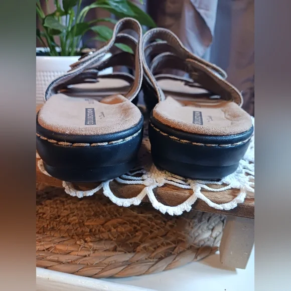 Clarks Collection Slide Sandals Womens 6M EUC Metallic Velcro Soft Cushion - Picture 11 of 11